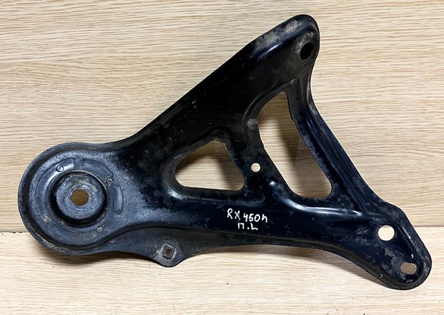 Кронштейн передньої балки 5103648020 TOYOTA