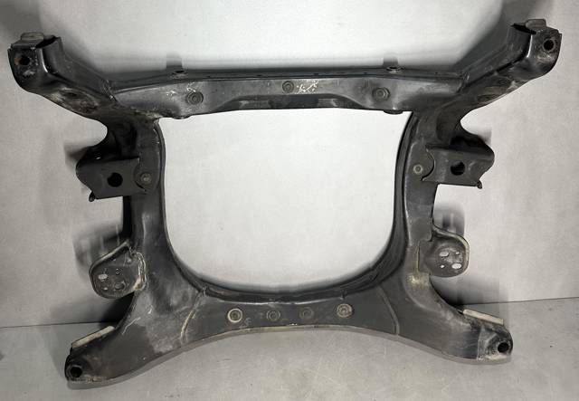 Підрамник передньої підвіски 5110030670 TOYOTA