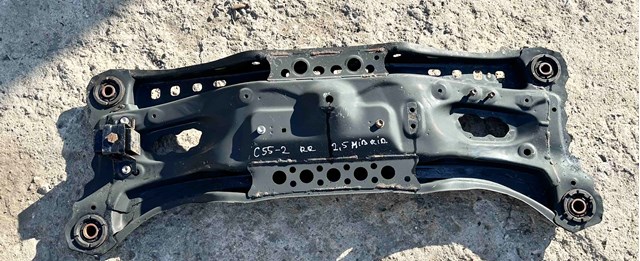 Балка задньої підвіски поперечна 5120606091 TOYOTA