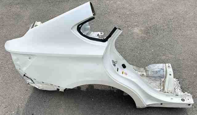 Крило праве заднє 6160107070 TOYOTA