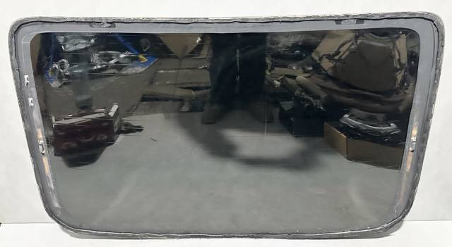 Скло заднє 6480106010 TOYOTA