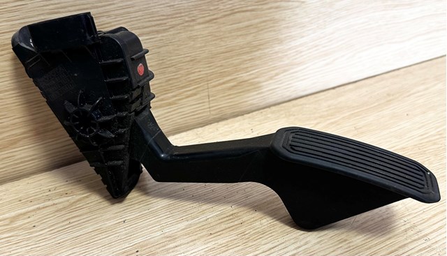 Педаль акселератора 7812060350 TOYOTA