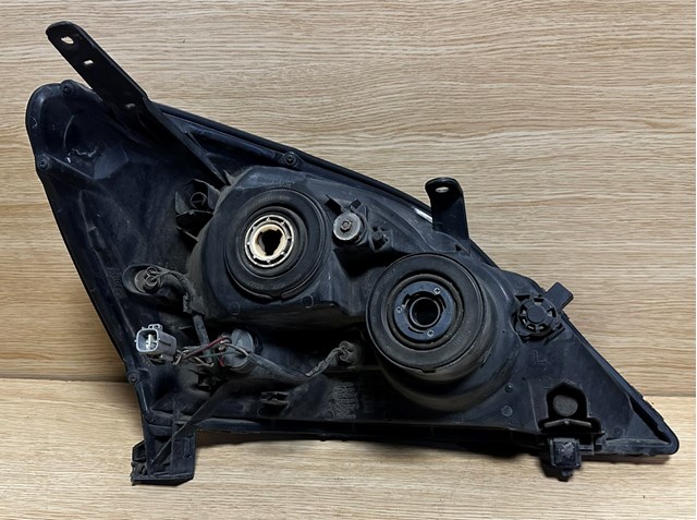 Фара 8117060A50 TOYOTA