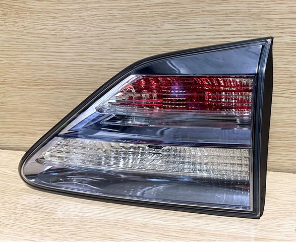 Ліхтар задній правий, внутрішній 8158148120 TOYOTA