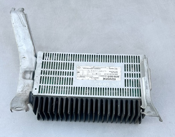 Підсилювач звуку аудіосистеми 8610048010 TOYOTA