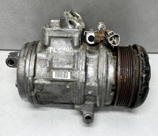 Компресор кондиціонера 8832060680 TOYOTA