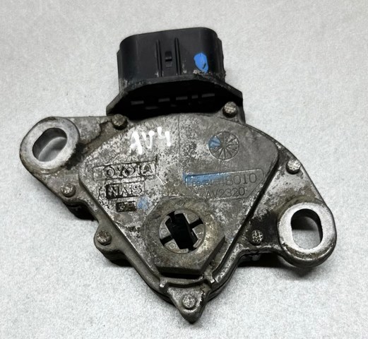 Датчик положення селектора АКПП 8945148010 TOYOTA