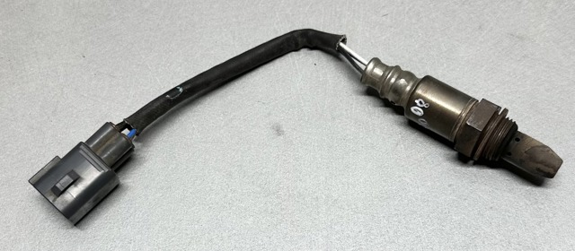 Лямбда зонд, датчик кисню до каталізатора 8946730030 TOYOTA