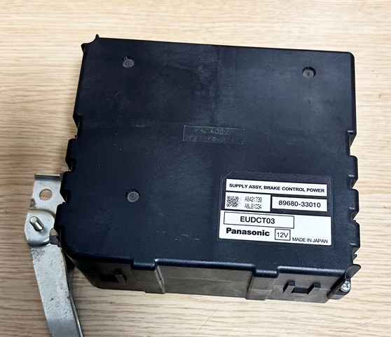 Модуль керування (ЕБУ) АБС (ABS) 8968033010 TOYOTA