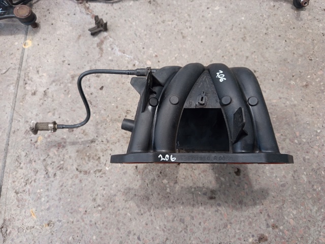 Колектор впускний 0342G3 PEUGEOT