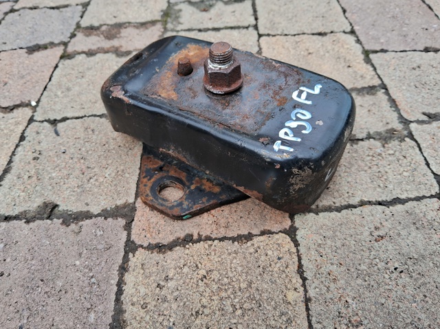 Підвіска двигуна (силового агрегату) 1236167030 TOYOTA