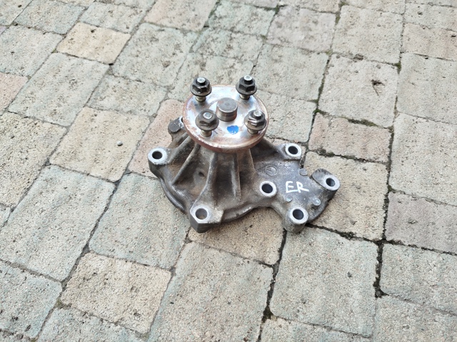 Насос системи охолодження 1405541 FORD