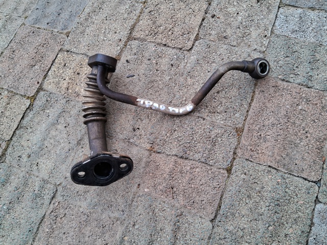 Подача масляна труба 1540767010 TOYOTA