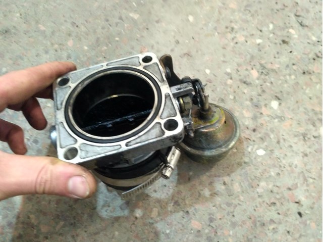 Заслінка повітряна 161187F401 NISSAN