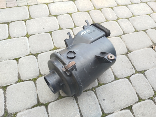 Корпус повітряного фільтра 16500VK500 NISSAN