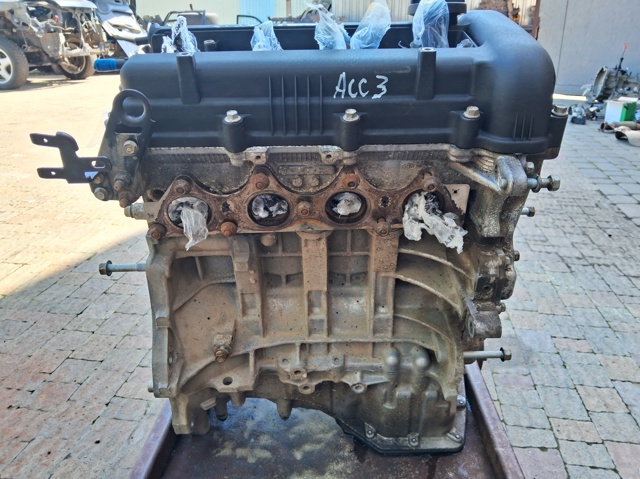 Двигун у зборі 211012BW01 HYUNDAI