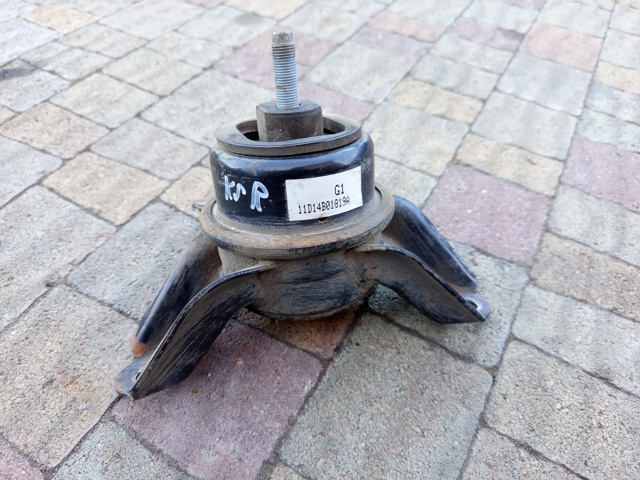 Права подушка двигуна 218102S000 HYUNDAI