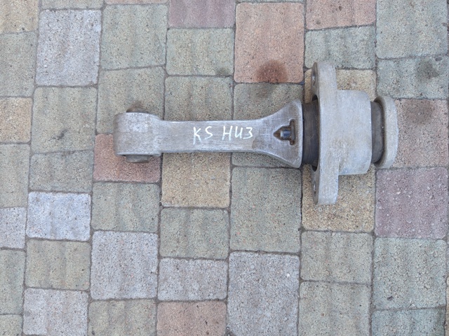 Передня опора двигуна 219502S000 HYUNDAI
