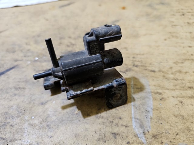 Клапан соленоїд регулювання заслонки EGR 25183354 GM