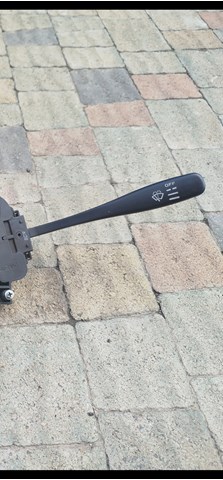 Перемикач підрульовий, правий 25260VB013 NISSAN