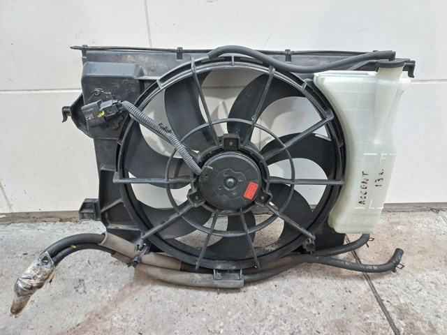 Вентилятор радіатора охолодження в зборі нова оригінпльна запчастина 25380-4L050