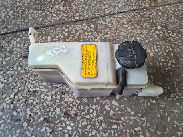 Бачок для води 2543026100 HYUNDAI