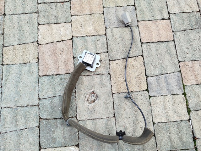 Антена GPS 25975EA100 NISSAN