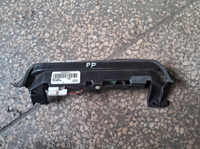 Стоп-сигнал заднього скла 26590EA50B NISSAN
