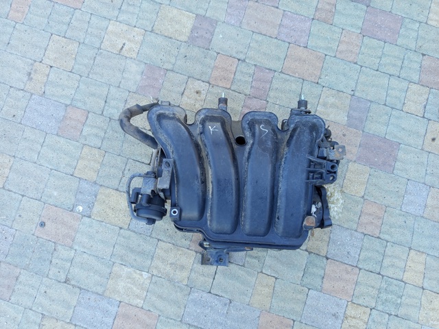 Колектор впускний 283102G030 HYUNDAI