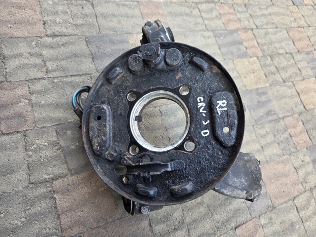Захист гальмівного диска заднього, лівий 43120SWW003 HONDA