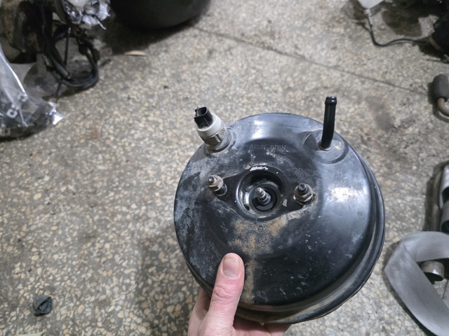 Підсилювач (гідровакуумний) 446103D740 TOYOTA