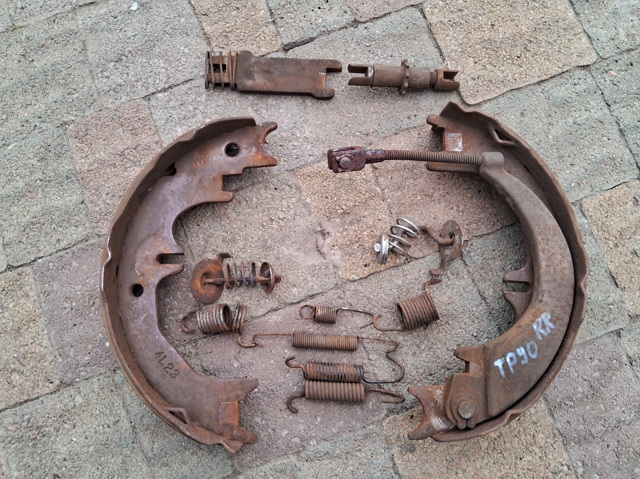 Регулятори пневмогальм 4740560010 TOYOTA
