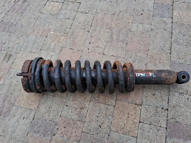 Пружина передньої підвіски 481316B010 TOYOTA