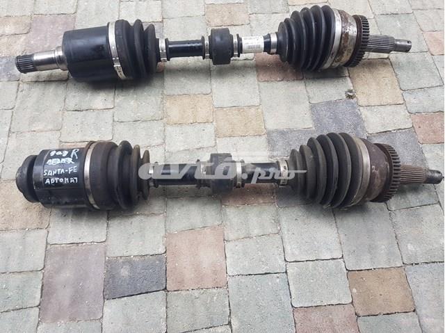 Піввісь передня, права 495002B600 HYUNDAI