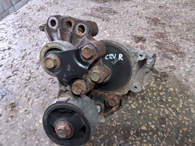 Подушка (опора) двигуна, права нижня 50820SWYE01 HONDA
