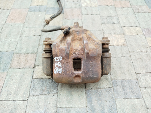 Супорт гальмівний, передній, правий 581302E100 HYUNDAI