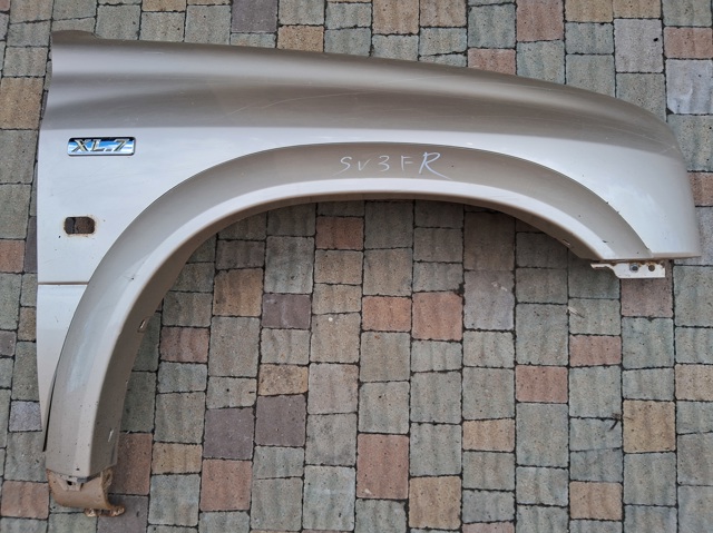 Переднє праве крило 5861152D10 SUZUKI
