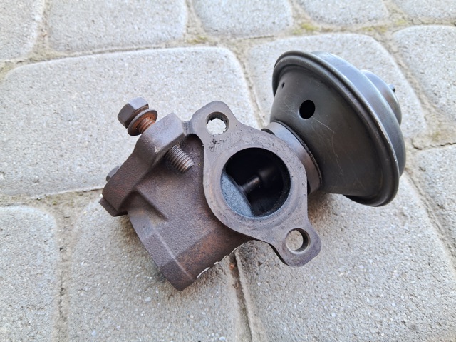 Клапан EGR рециркуляції газів 6651400560 SSANG YONG