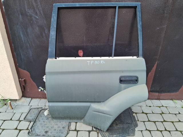Двері задні, ліві 6700460171 TOYOTA