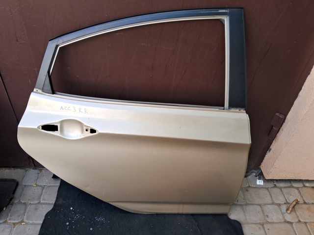 Двері задні в зборі 770044L000 HYUNDAI