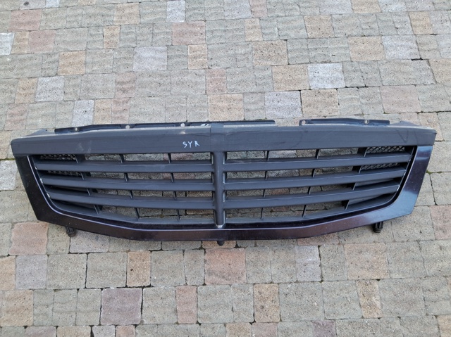 Решітка радіатора 7946008010LAK SSANG YONG