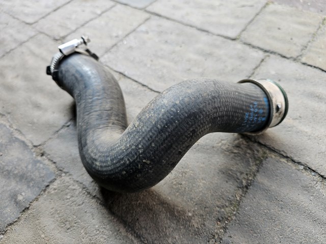 Шланг/патрубок интеркуллера 7L6145738A VAG