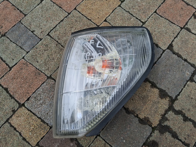Покажчик повороту лівий 8152060380 TOYOTA