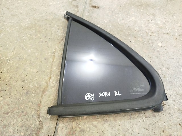 Скло-кватирка двері, задньої, лівої 835613E010 HYUNDAI