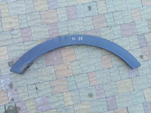 Накладка переднього правого крила 877123U000 HYUNDAI