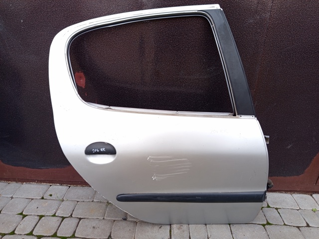 Двері задні в зборі 9008A5 PEUGEOT