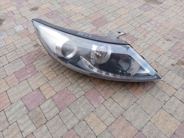 Права блок фара 921023W121 HYUNDAI