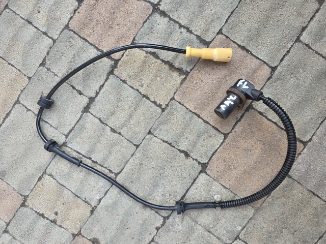 Датчик АБС (ABC) передній, лівий 96455869 GM