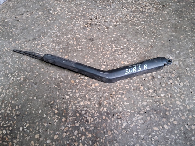 Важіль-поводок склоочисника заднього скла 988113E000 HYUNDAI