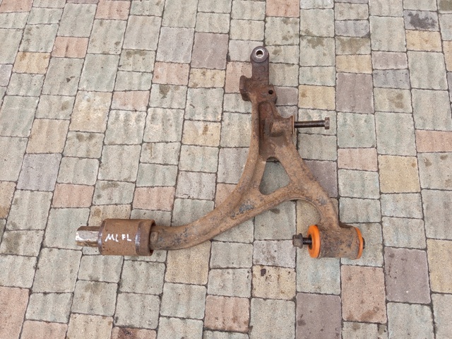 Поперечний важіль A1633300807 MERCEDES